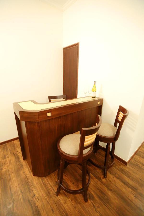 Hotel Meraden Grand Varanasi Eksteriør billede